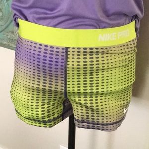New, Super Cute Nike Pro